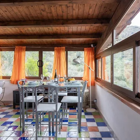 Appartamento La Finestra sulle Eolie Reitano  Esterno foto