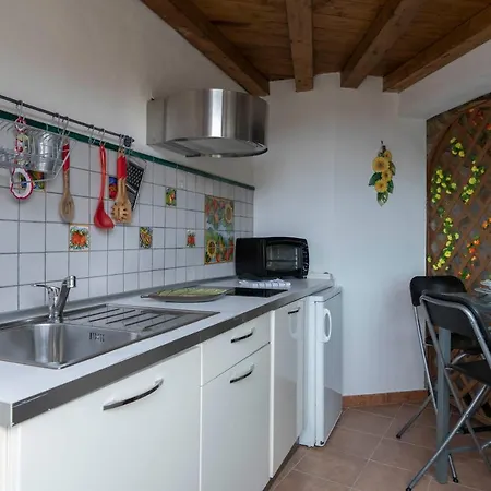 Appartamento La Finestra sulle Eolie Reitano  Esterno foto
