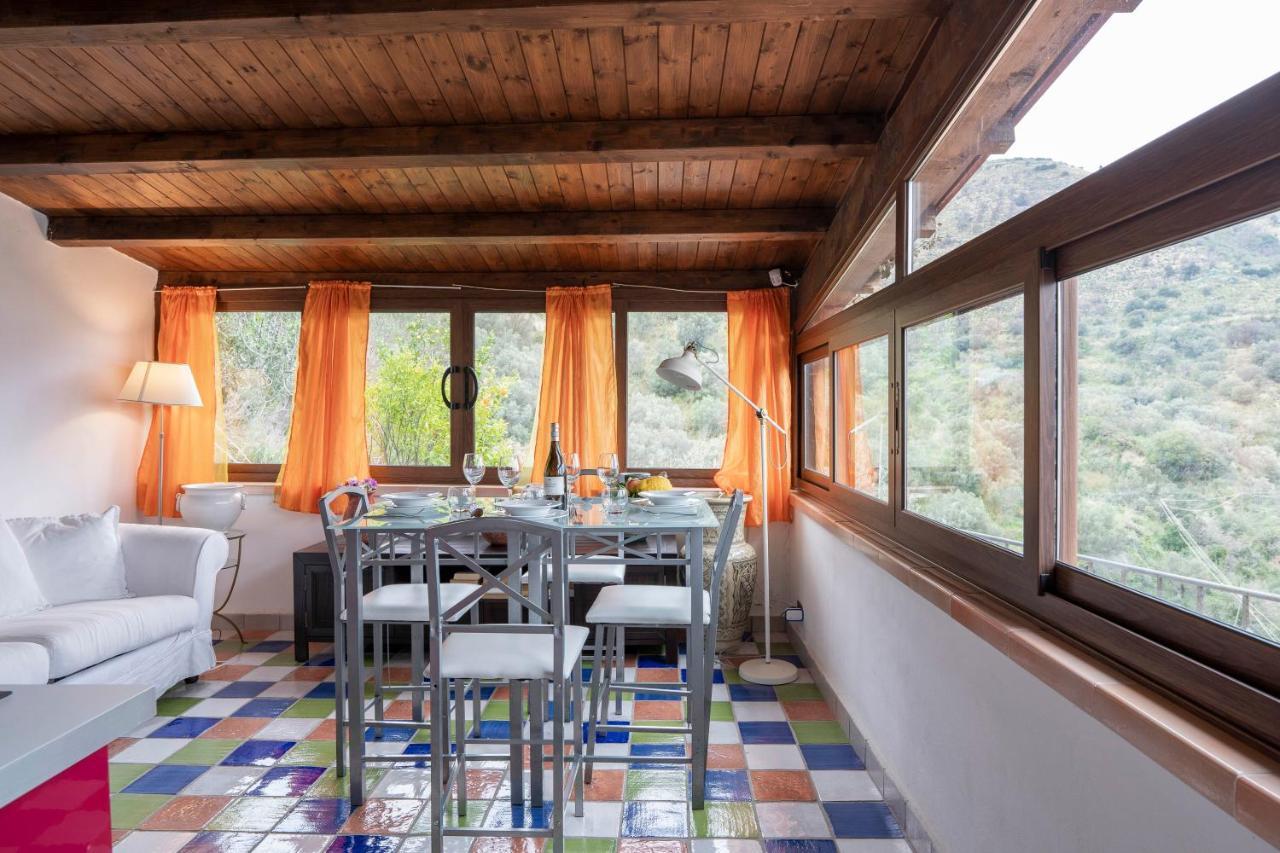 Apartment La Finestra Sulle Eolie