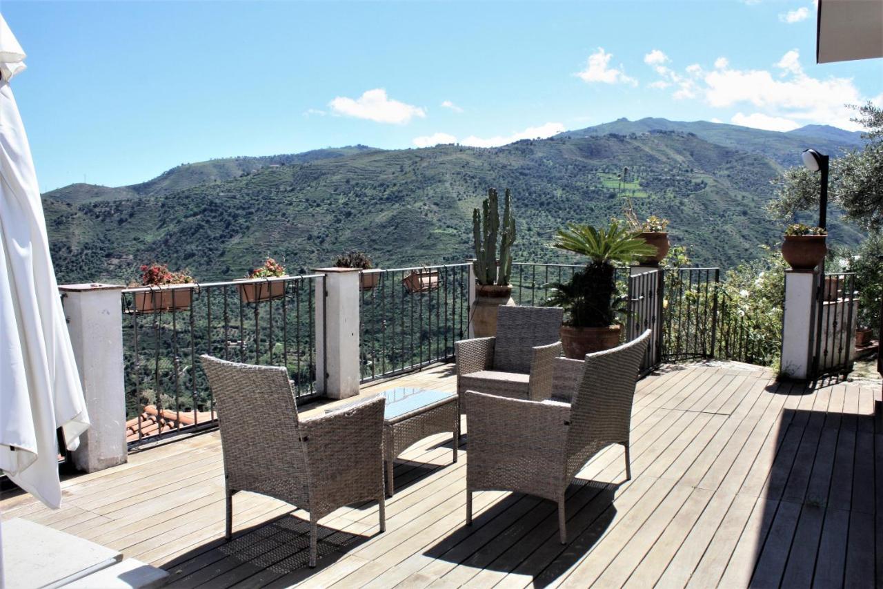 La Finestra Sulle Eolie Apartment Reitano (Messina)